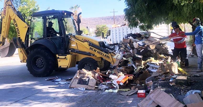 Aplica Servicios Públicos multa a empresa por tirar residuos en panteón de los San Juanes