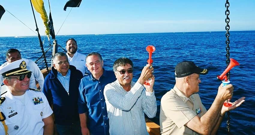 Preside alcalde Oscar Leggs Castro el inicio del Torneo de Pesca Pelagic Triple Crown