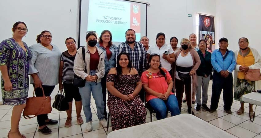 Capacitan a 176 personas en el Actividades y Productos Turísticos de La Paz