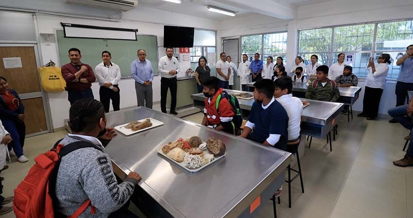 Recibe UABCS a estudiantes de primaria en el marco de su Programa de Acercamiento a la Ciencia