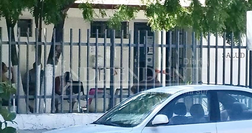 Joven de 17 años fallece en un Centro de Salud de La Paz