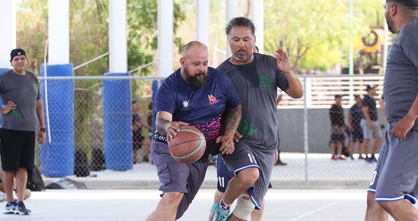 Celebra Ayuntamiento de La Paz a papás con Festival Deportivo
