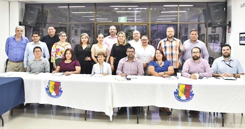 Entrega la Diputada Marbella González borrador de la Ley de Instituciones y Procedimientos Electorales de BCS