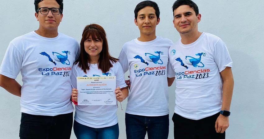 Estudiantes de UABCS desarrollan prototipo de gafas especiales para que personas con discapacidad visual puedan esquivar objetos