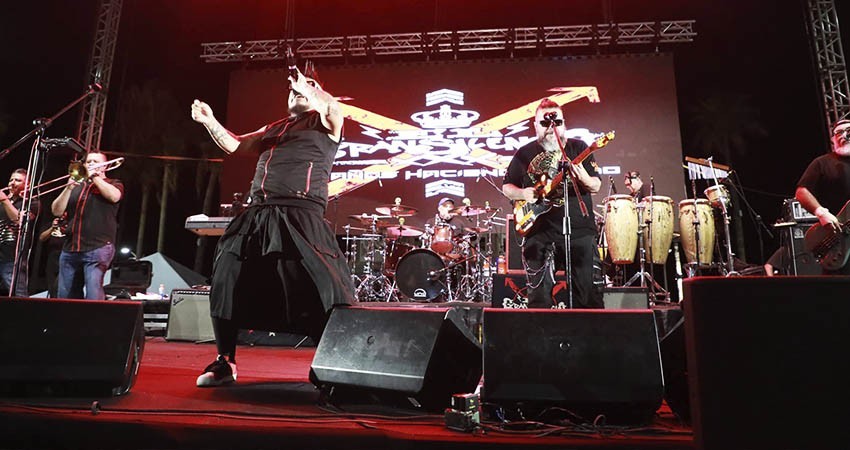 Gran concierto de “El Gran Silencio” en el Malecón de La Paz