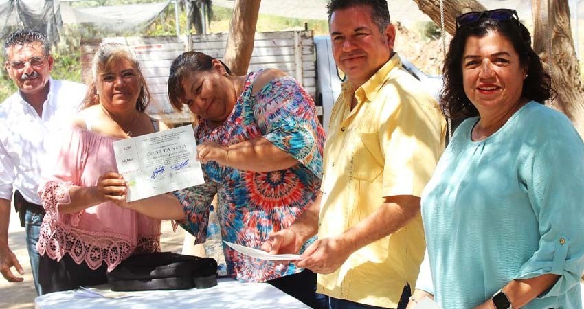Clausuran curso de “Manejo de plantas en jardines y viveros”