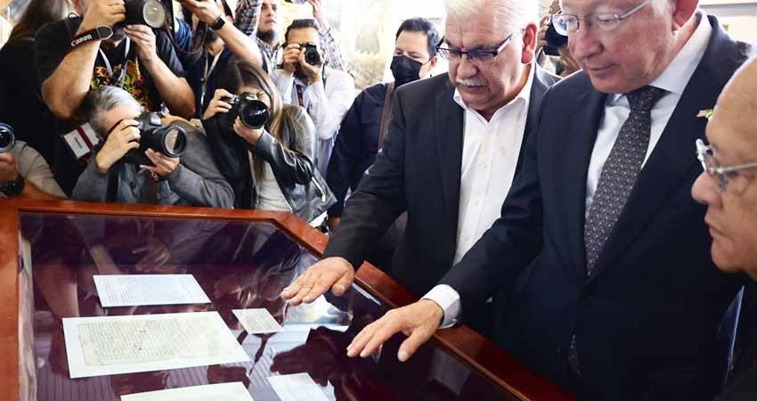 Devuelven a México, manuscrito firmado por Hernán Cortés en 1527