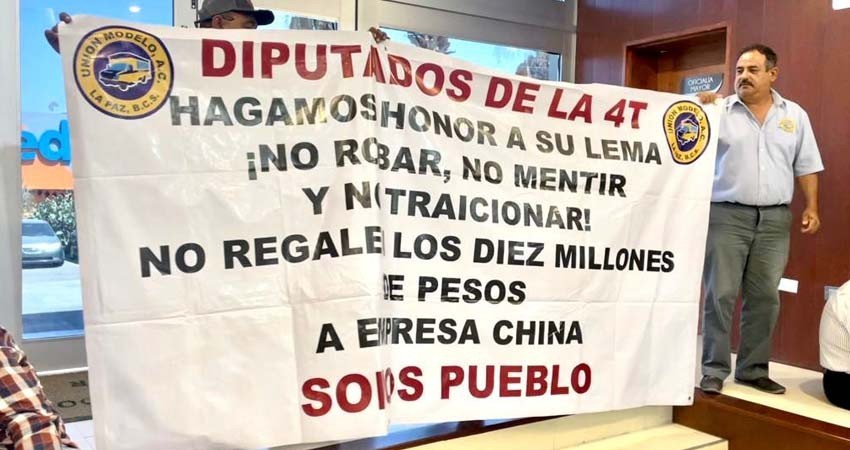 Detiene el Congreso proyecto de modernización del transporte La Paz