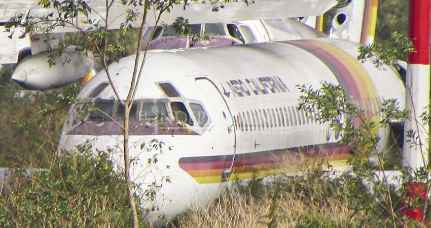 Aviones de AeroCalifornia se convertirán en arrecifes artificiales; tendrán segunda vida, afirma gobernador