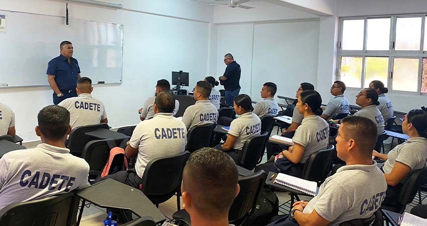 Capacitan y adiestran a los nuevos cadetes de la Dirección de Seguridad de Los Cabos