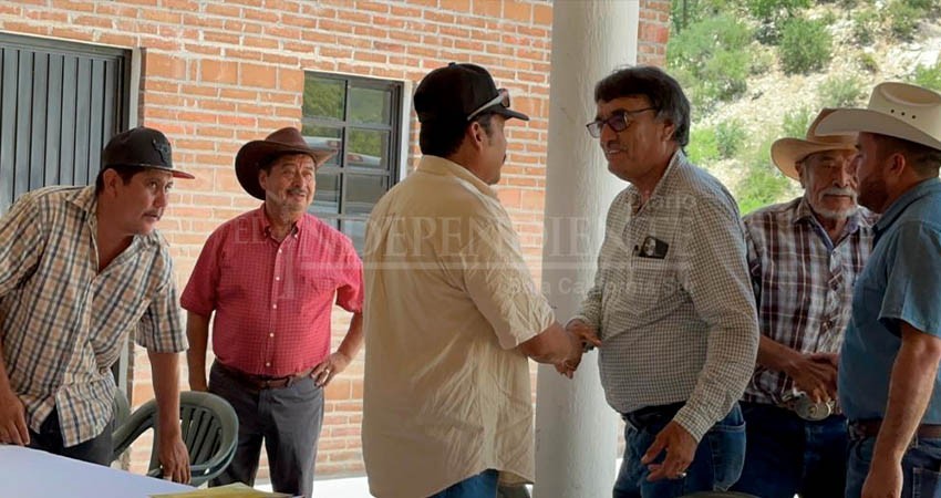 Arranca el programa de apoyo a la vivienda en el ejido La Candelaria de CSL