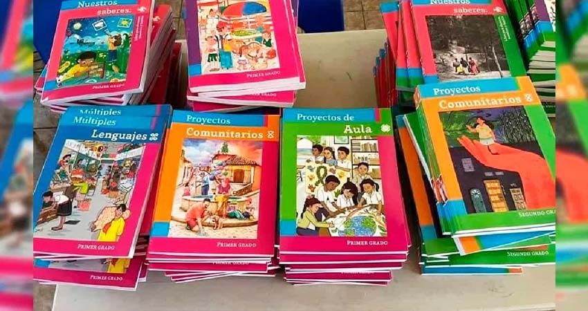 Jueza ampara a la Unión de Padres contra la distribución de libros de texto