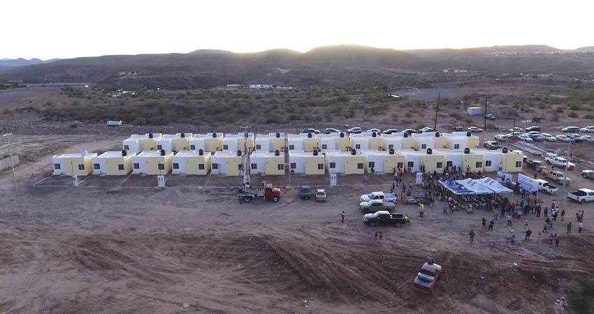 Entrega Castro Cosío 22 viviendas progresivas a familias de Santa Rosalía