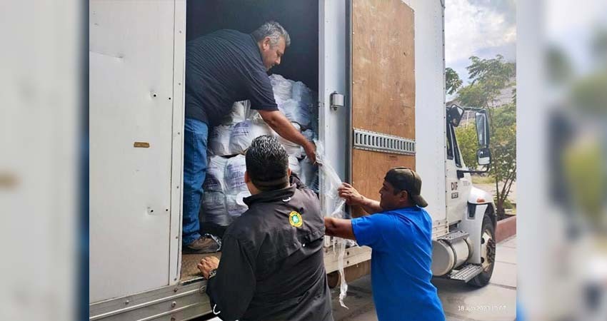 Entrega SEDIF apoyos a familias afectadas por el huracán Hilary