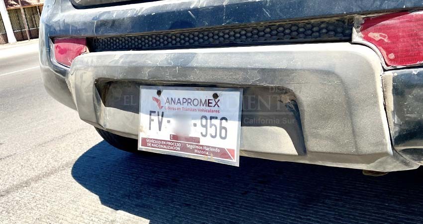 Invitan a la población de Los Cabos a regularizar sus autos “chocolate”