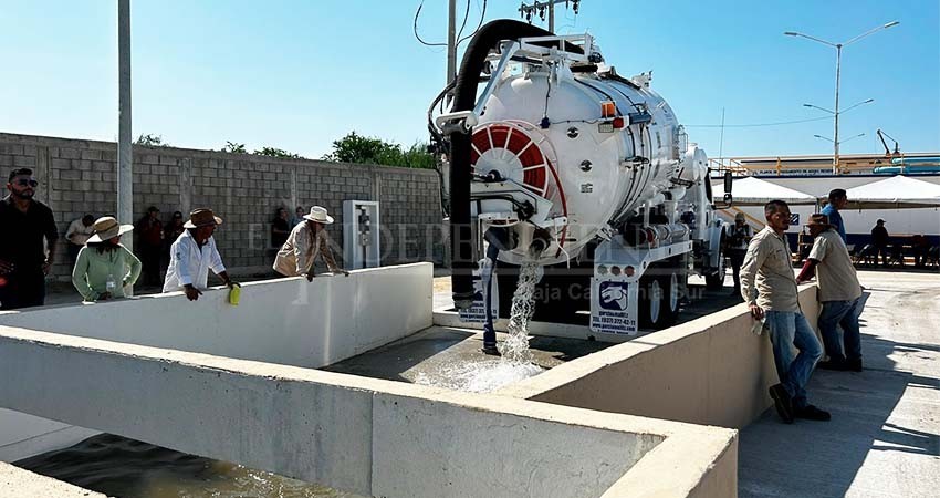 Advierte Ayto de multas para prestadores de transporte de aguas negras por descargar en drenajes