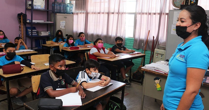 Ofrecerá SEP cursos para docentes en horario nocturno