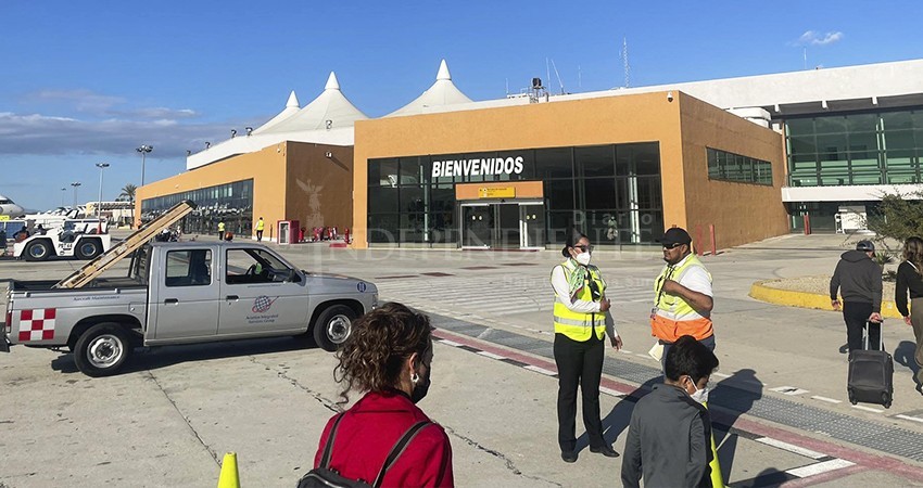 Reducción de operaciones en Aeropuerto Internacional CDMX podría impactar a Los Cabos