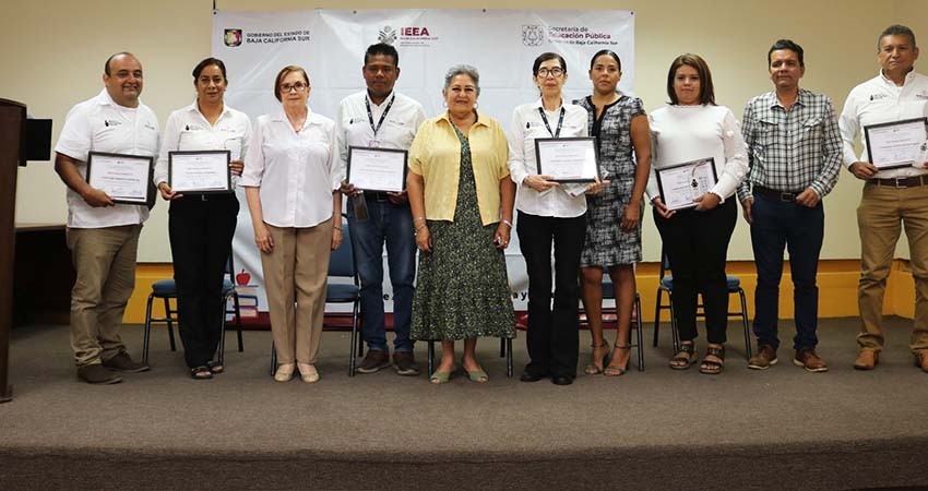 Avanza BCS del lugar 32 al 11 en servicio de educación de adultos