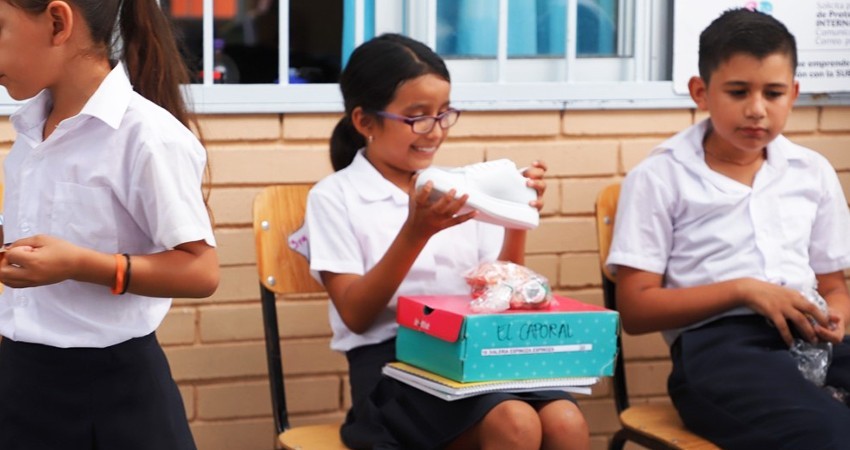 Lleva a cabo DIF La Paz segunda entrega del programa “Zapatón” en El Caporal