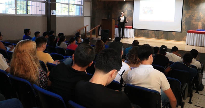 Dictan en la UABCS conferencia sobre emprendimiento social con apoyo del Consejo Coordinador Empresarial