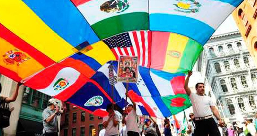 Latinos en EE.UU. son ya la quinta economía mundial, según estudio de la UCLA