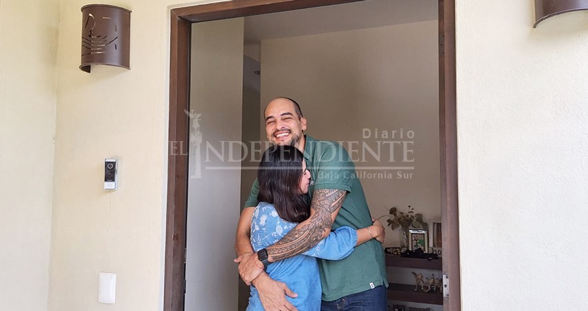 Luego de 4 meses, devuelve FGR su casa a Gustavo Dardwin