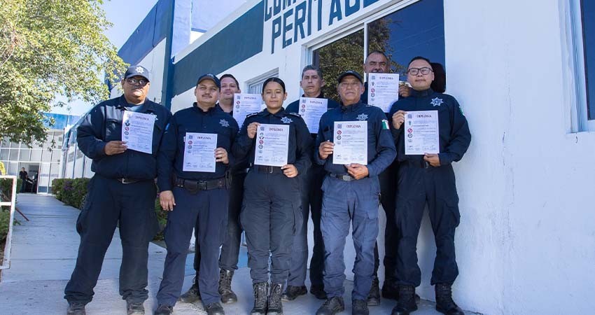 Policías de La Paz se especializan en Hechos de Tránsito Terrestre e Investigación Criminalística de colisión de vehículos