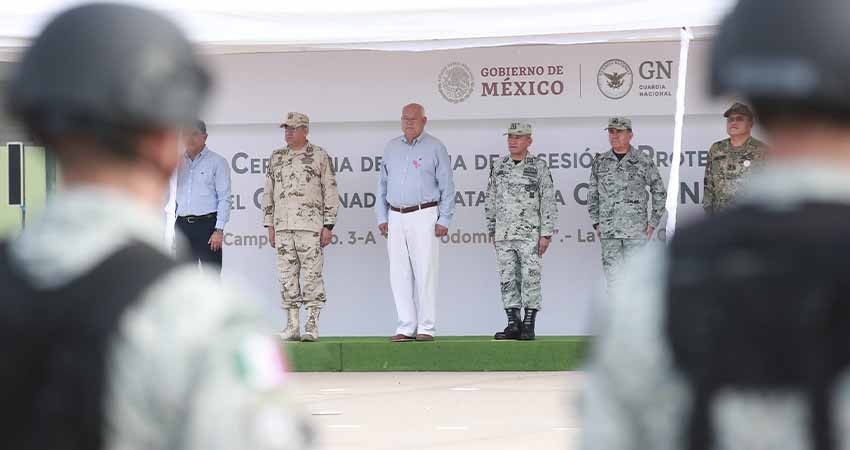 Asiste gobernador Castro Cosío a la toma de protesta del nuevo coordinador estatal de la guardia nacional en BCS