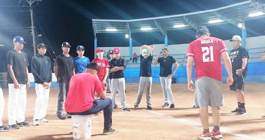 Se preparan 49 beisbolistas de La Paz para conformar Selección Municipal