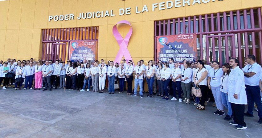 Marchan trabajadores del PJF contra desaparición de fideicomisos