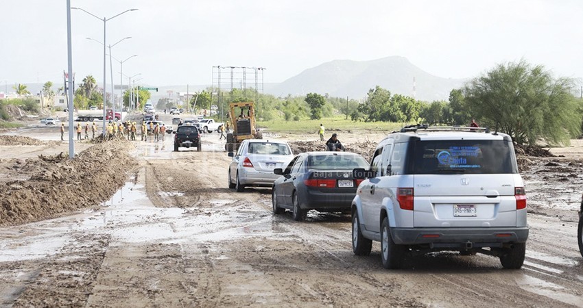 Prevé Castro Cosío la construcción de más puentes en zonas de arroyos de La Paz
