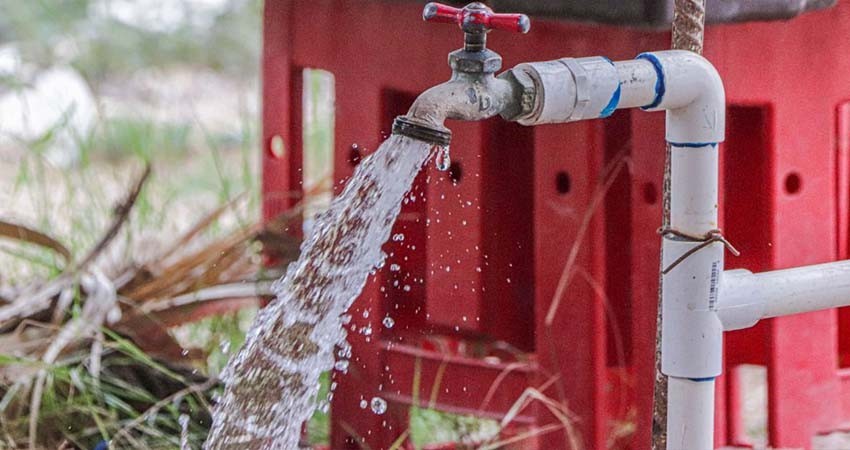 Suministra OOMSAPAS La Paz más de 100 colonias con servicio de agua potable