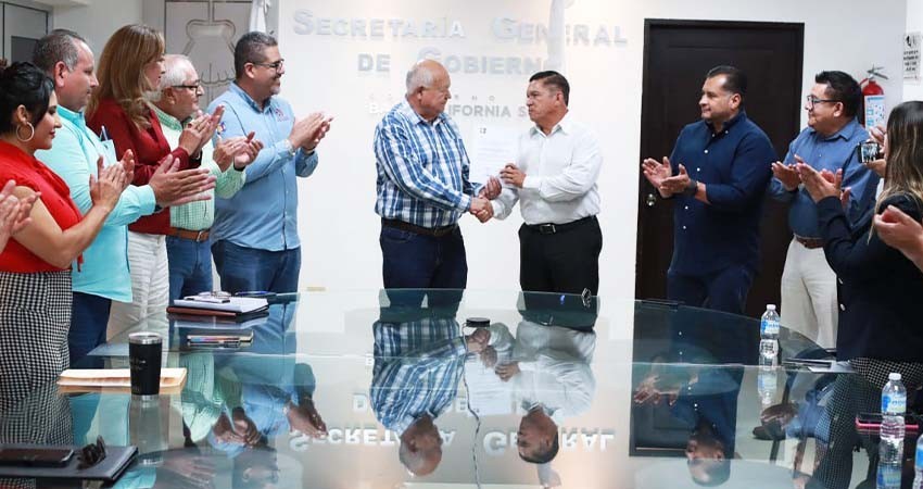 Toma protesta gobernador Castro Cosío al secretario ejecutivo del Sistema De Justicia Penal