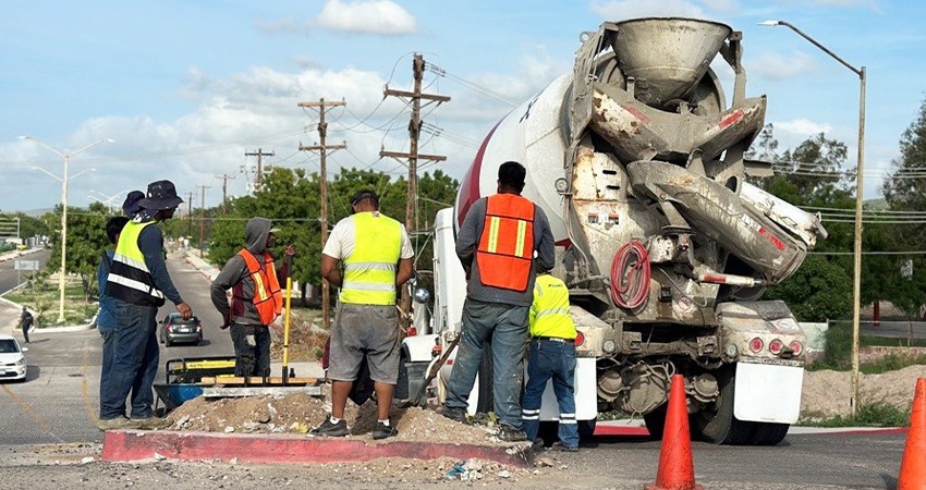 Inicia Ayuntamiento de La Paz colocación de semáforos en los libramientos