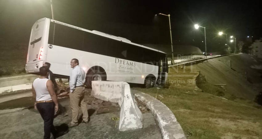 Llaman a desarrollares turísticos a capacitar a los conductores de transporte de personal