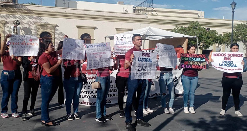 Docentes de la Normal Superior exigen mejores condiciones laborales