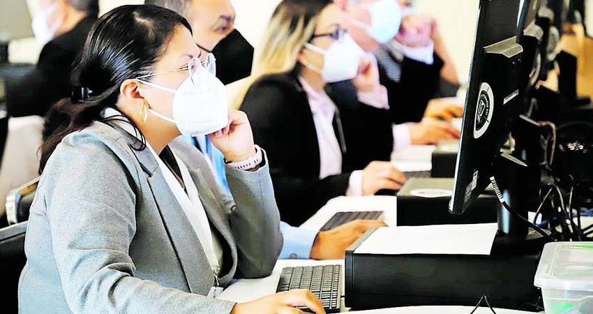 Morena pretende aprobación de reducción de jornada laboral en este periodo