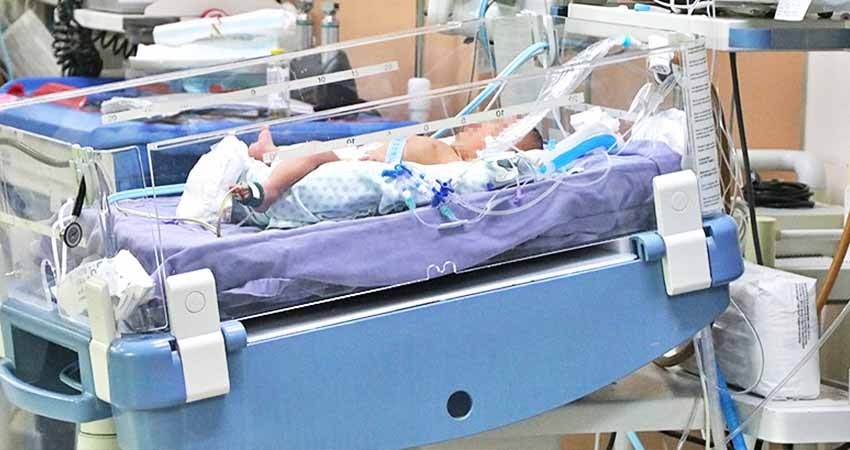 Imparte salud estatal capacitación médica para fortalecer atención de bebés prematuros