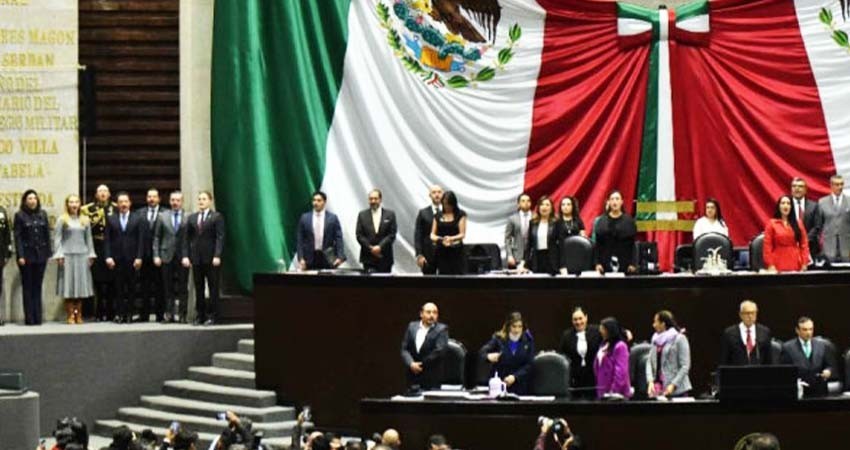 Van por reelección 467 diputados y 88 senadores, informa el INE
