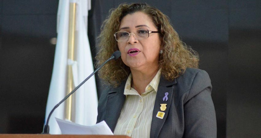 Lamenta la legisladora Ojeda González agresión del gobernador hacia una maestra en reunión de parlamentarias