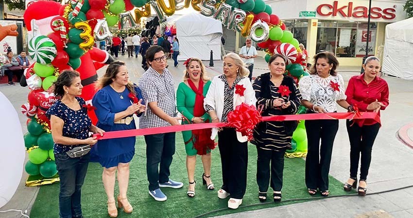 Inicia el Tianguis Navideño 2023 con más de 100 comerciantes