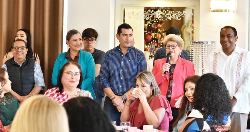 Reconoce Congreso del Estado a las secretarias en el Poder Legislativo