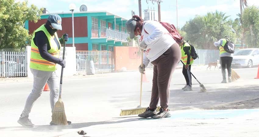 Realiza Servicios Públicos limpieza de ciclovías y avenidas principales de La Paz