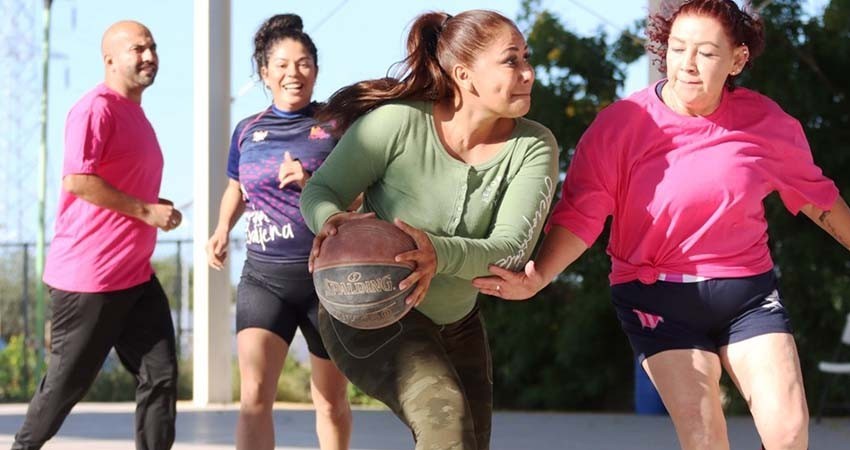 Participan trabajadores del Ayuntamiento de La Paz en el Torneo del Pavo 2023