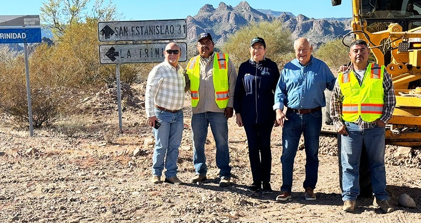 Supervisa Castro Cosío avances de la rehabilitación de caminos rurales de la entidad