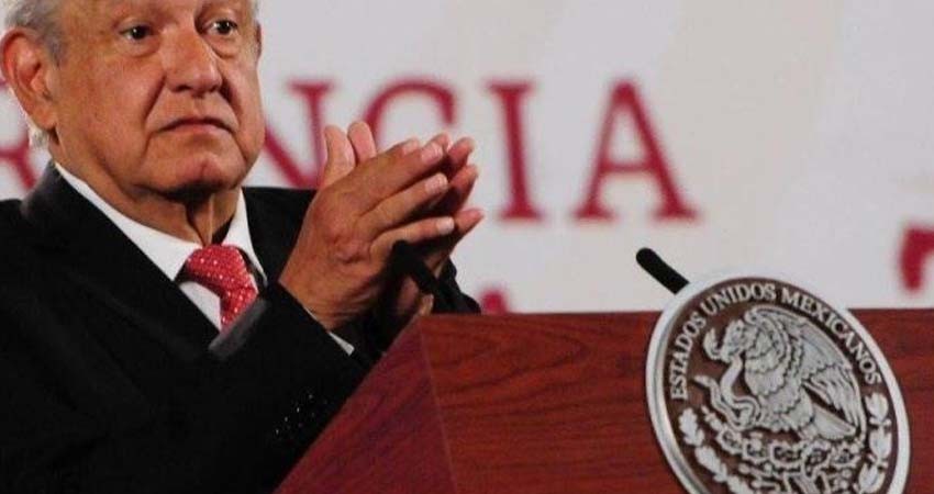 López Obrador acatará sanción del INE por discurso, pero apelará