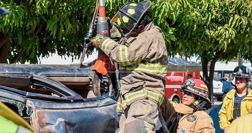Emiten Bomberos recomendaciones de seguridad por temporada navideña