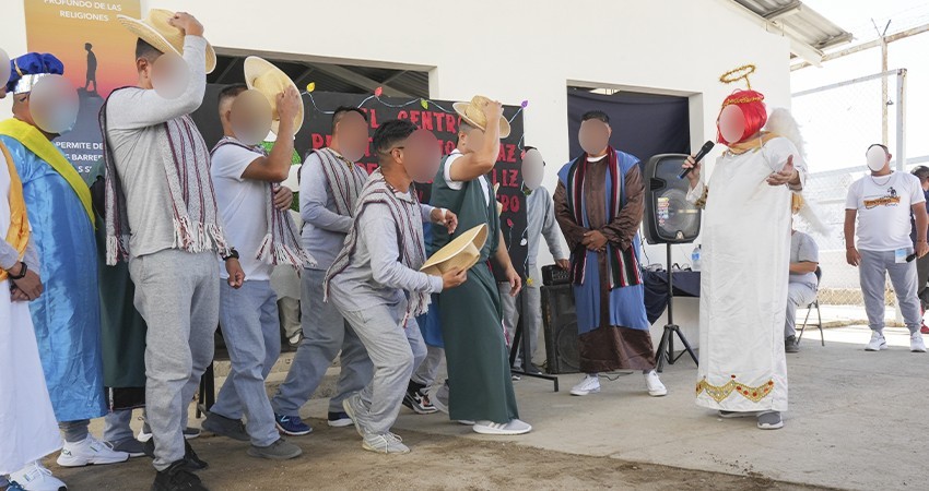 Celebran la navidad en centros penitenciarios del estado