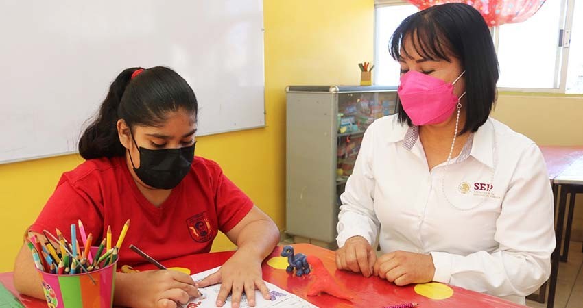 La Sep atiende a más de 7 mil niñas y niños sobresalientes y con discapacidad
